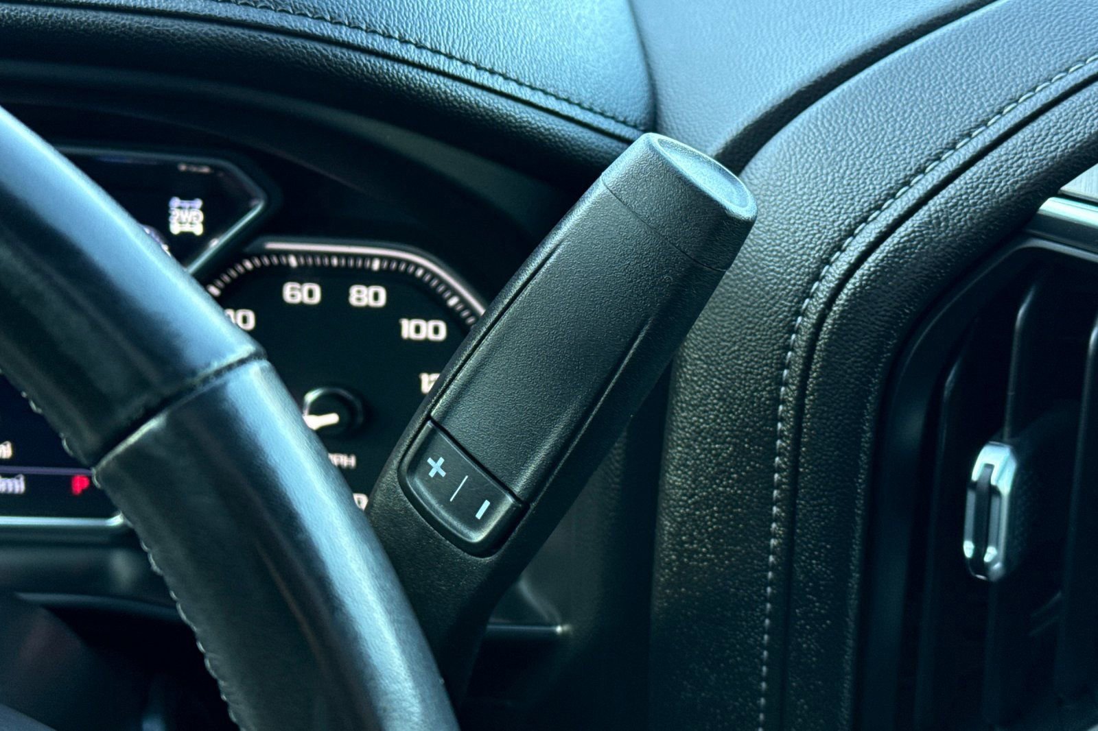 Used 2020 GMC Sierra 2500 Denali w/ Denali Ultimate Package image 22