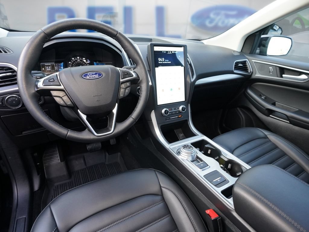 Certified 2024 Ford Edge SEL w/ Convenience Package AWD/4WD image 11