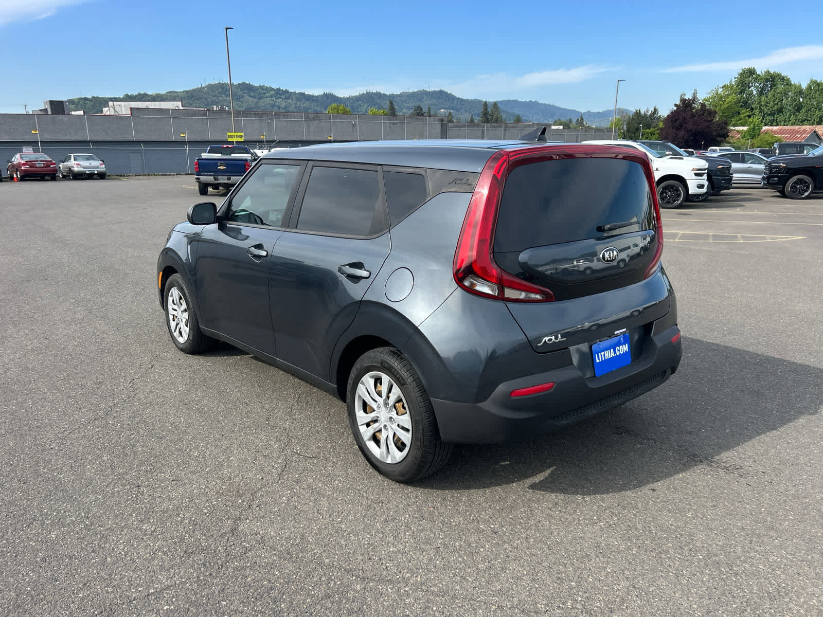 Used 2020 Kia Soul LX FWD image 3