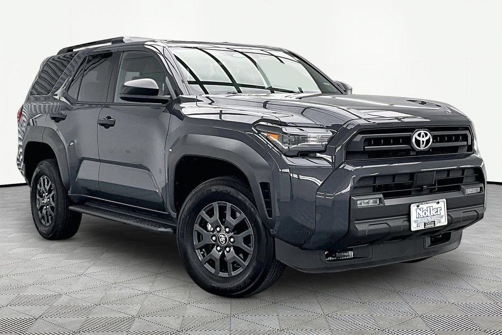 Used 2025 Toyota 4Runner SR5 AWD/4WD image 12
