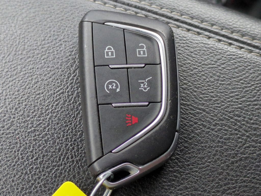 Used 2024 Cadillac XT4 Premium Luxury FWD image 32