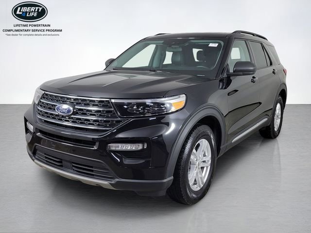 Certified 2023 Ford Explorer XLT w/ Equipment Group 202A image 7