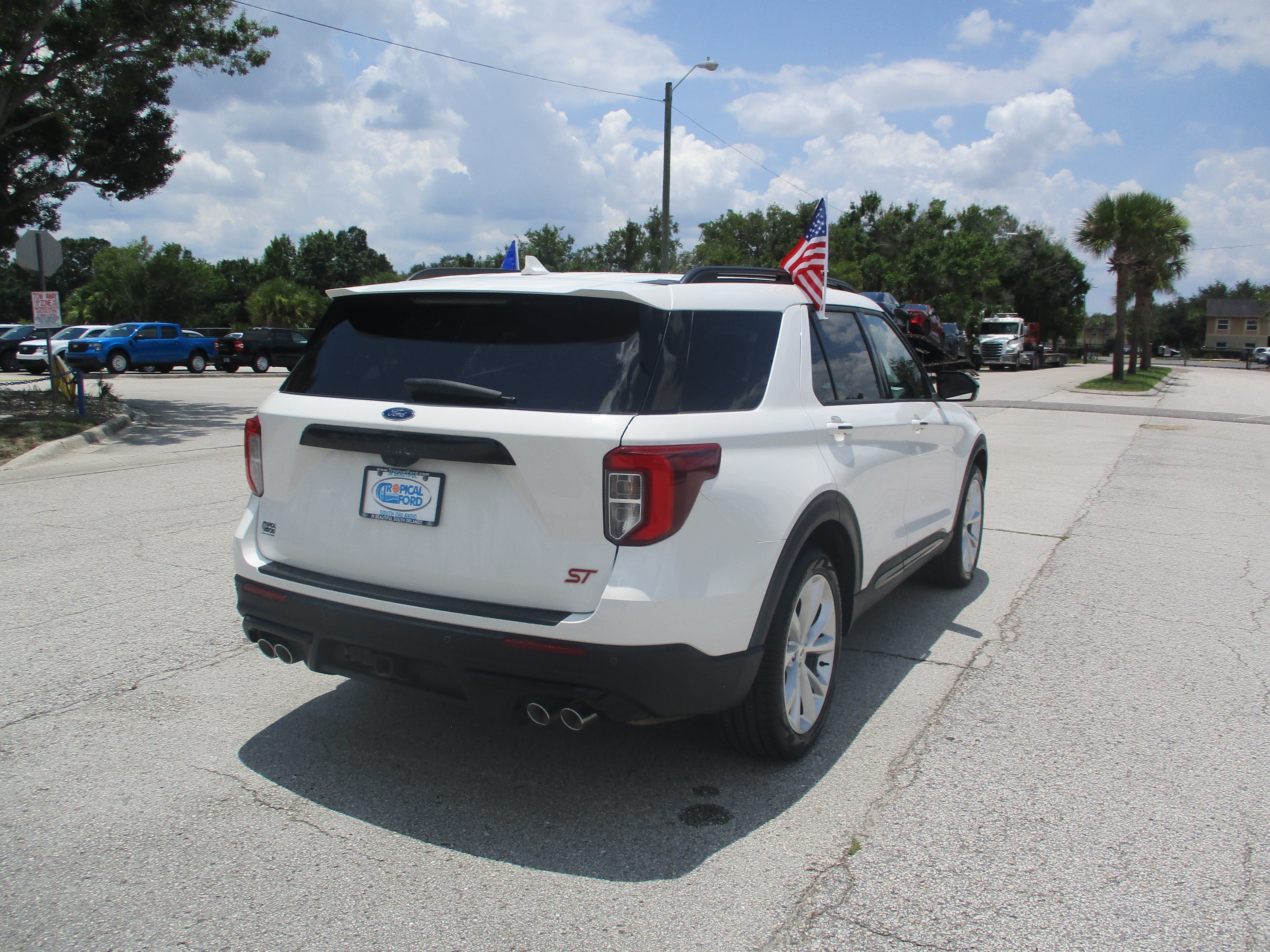 Certified 2022 Ford Explorer ST w/ Equipment Group 401A AWD/4WD image 7