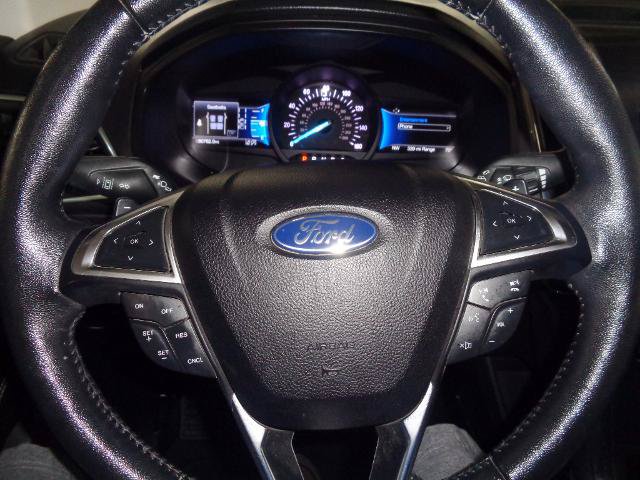 Certified 2022 Ford Edge Titanium w/ Class II Trailer Tow Package AWD/4WD image 13