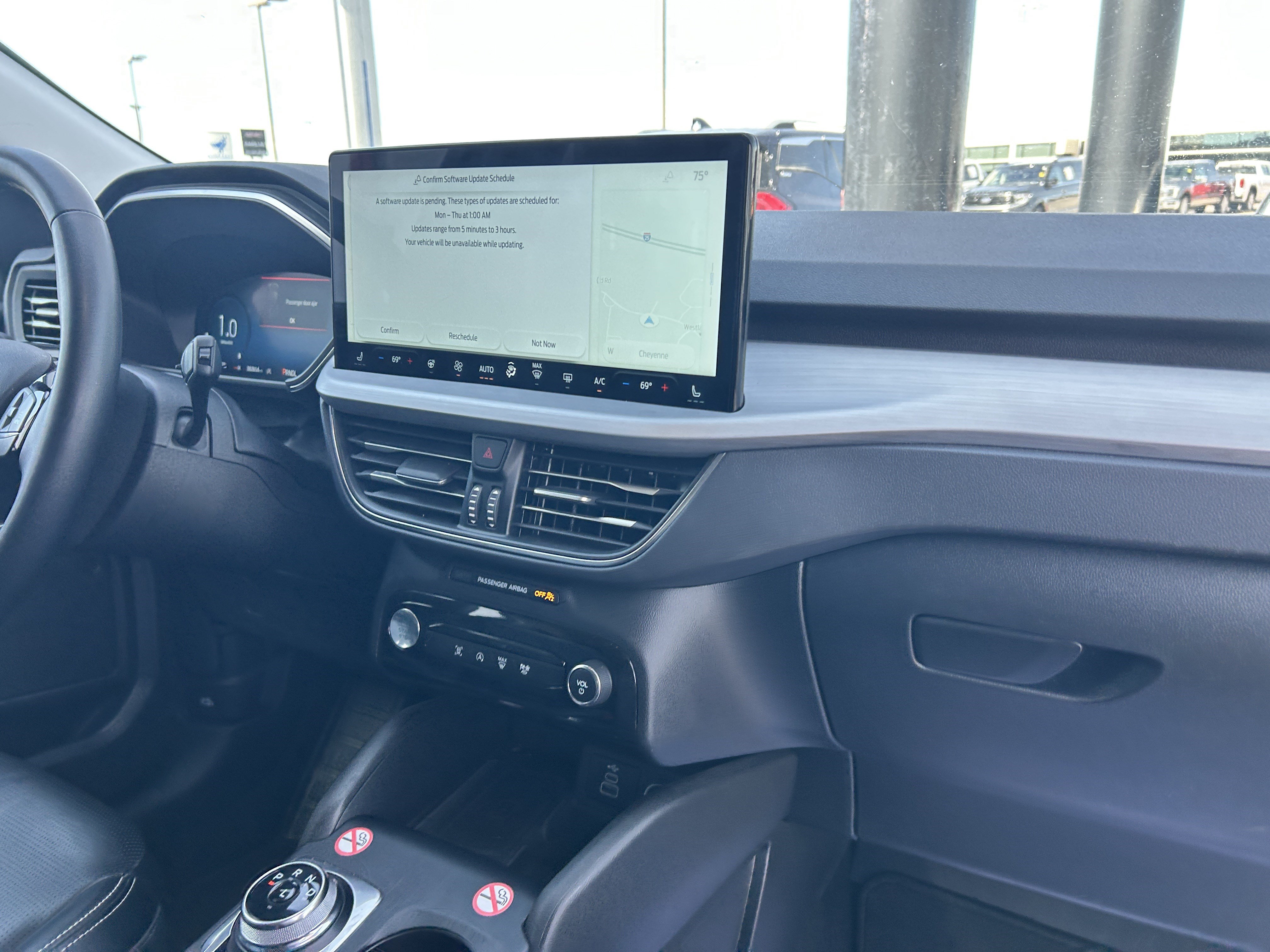 Certified 2025 Ford Escape Platinum AWD/4WD image 15