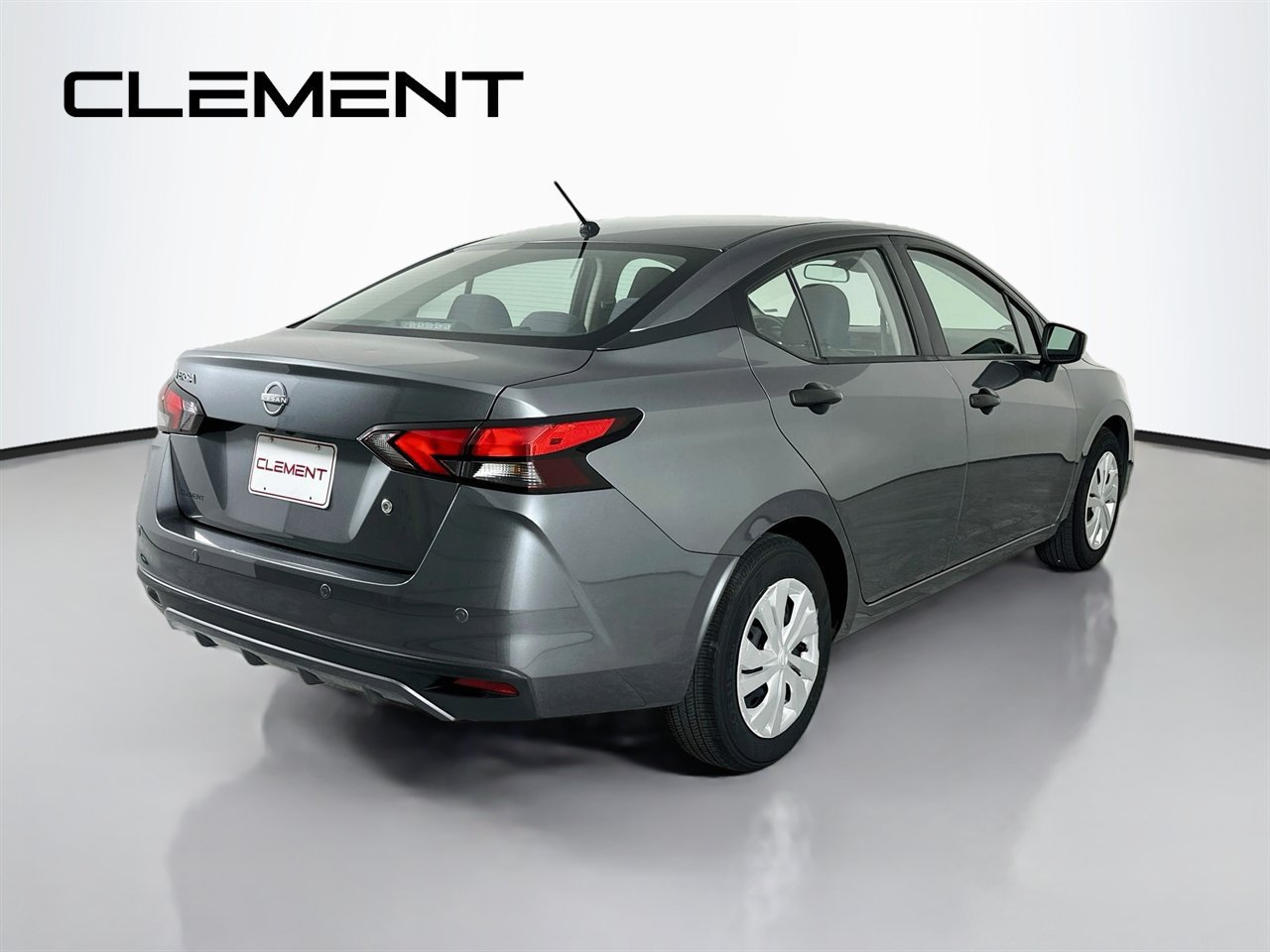 Used 2025 Nissan Versa S FWD image 7