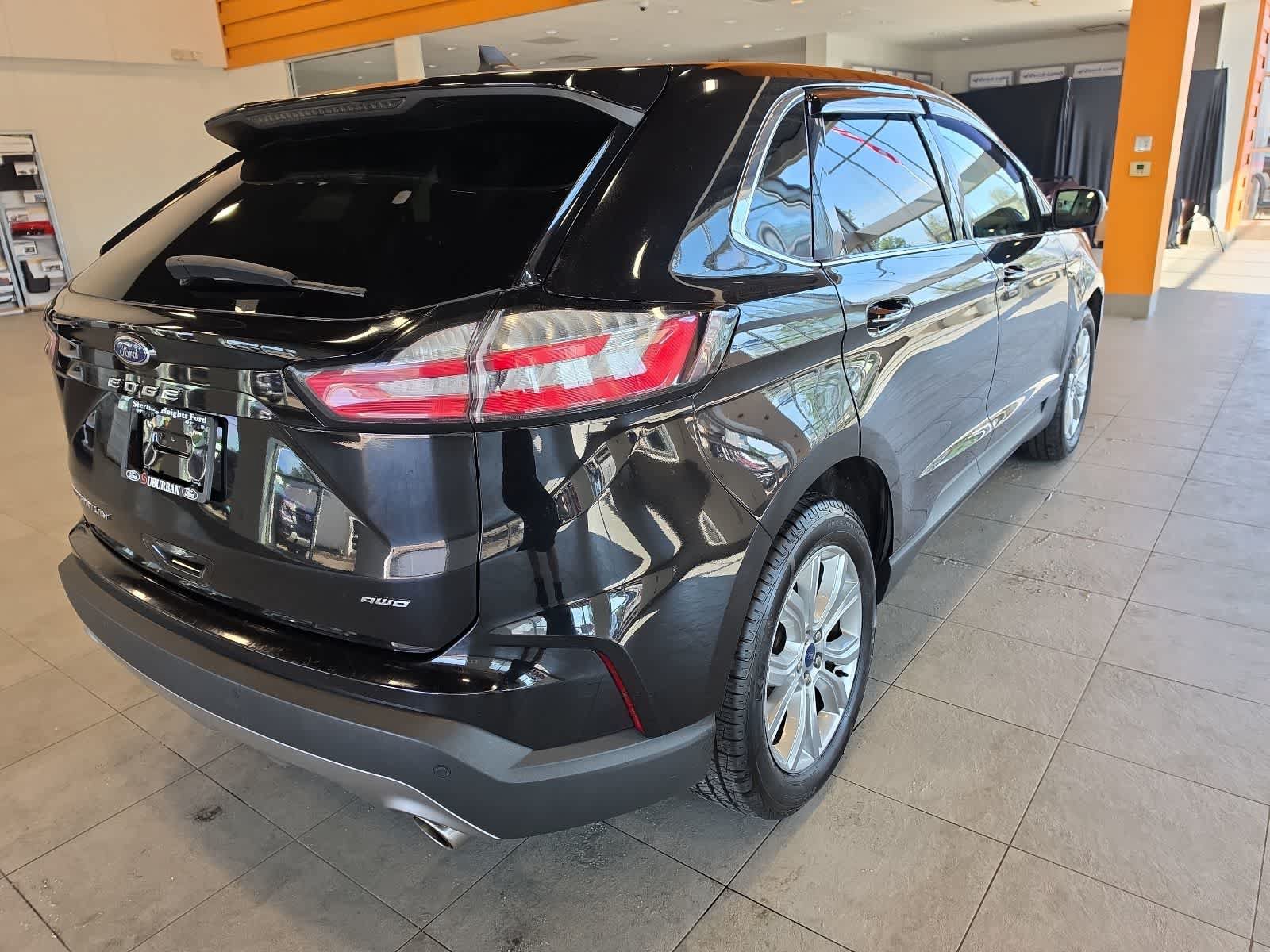 Certified 2022 Ford Edge Titanium AWD/4WD image 7