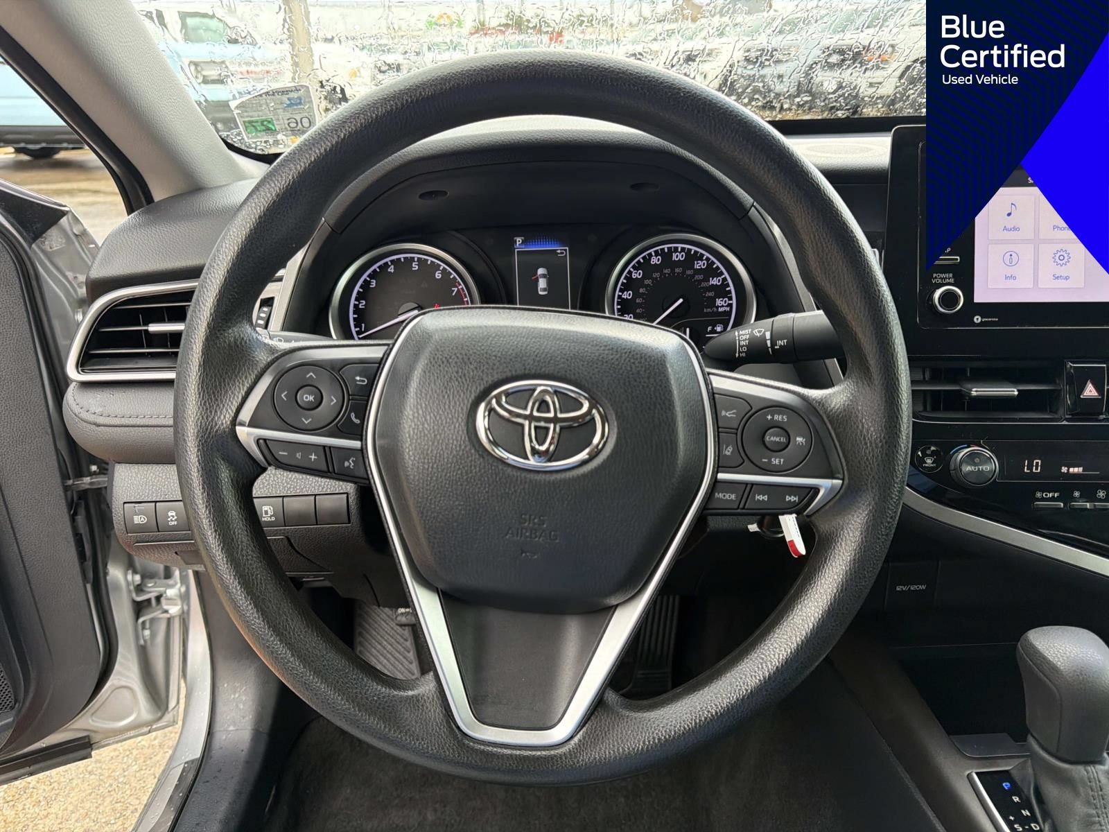 Used 2022 Toyota Camry LE FWD image 29
