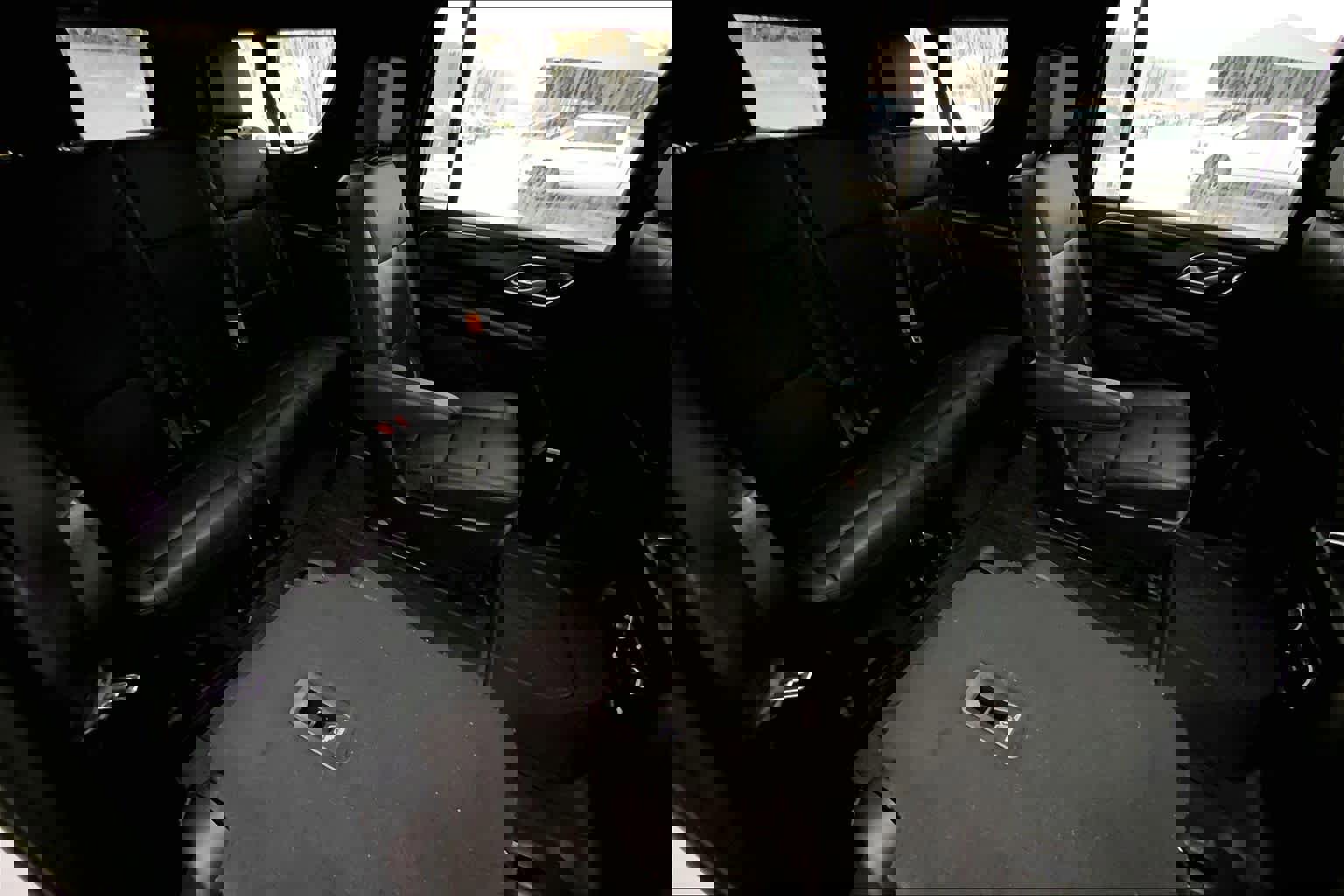 Used 2022 Chevrolet Suburban Z71 w/ Luxury Package image 16