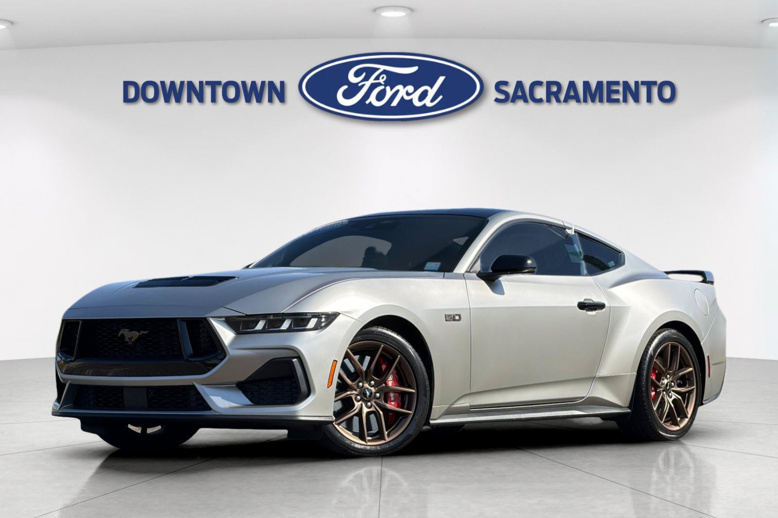 Certified 2025 Ford Mustang GT Premium RWD image 2