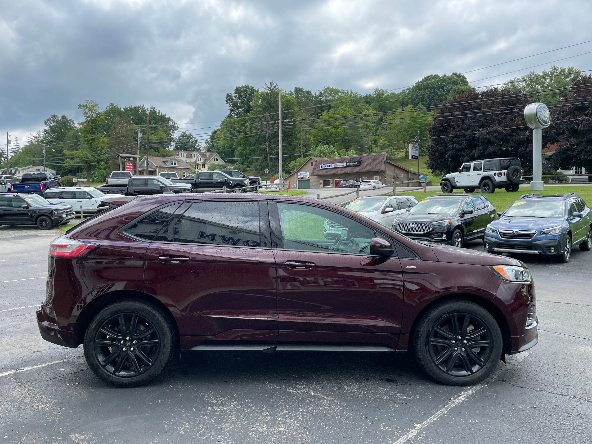 Certified 2024 Ford Edge ST-Line AWD/4WD image 4