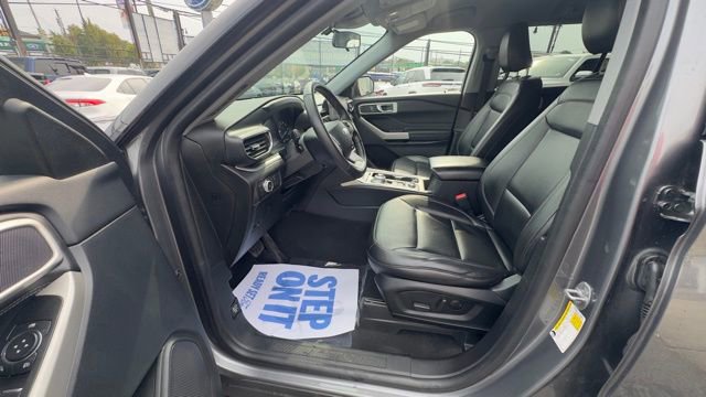 Certified 2022 Ford Explorer XLT w/ Equipment Group 202A image 19