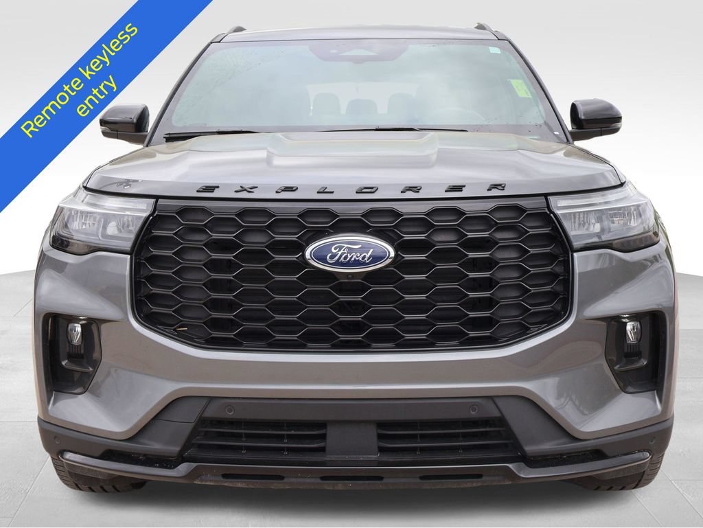 Certified 2025 Ford Explorer ST-Line w/ ST-Line Street Pack AWD/4WD image 8