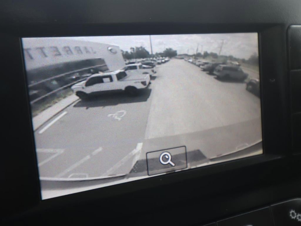 Certified 2022 Ford Transit 350 DRW RWD image 4