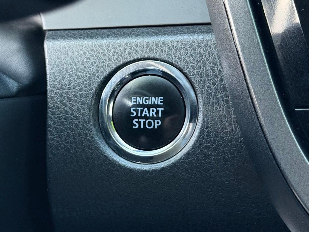 Used 2022 Toyota Camry SE w/ Convenience Package FWD image 22