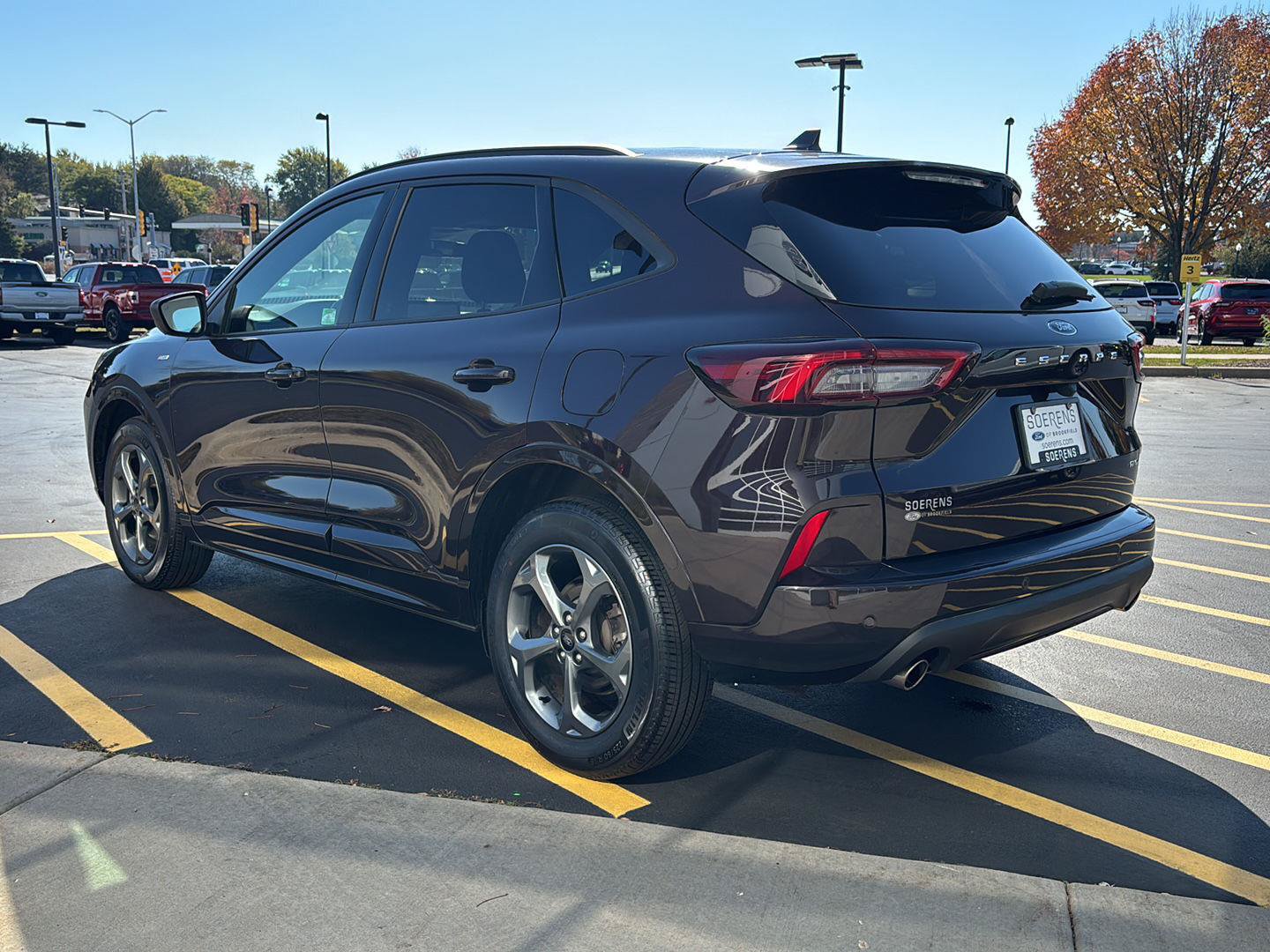 Certified 2023 Ford Escape ST-Line w/ Tech Pack #1 AWD/4WD image 6