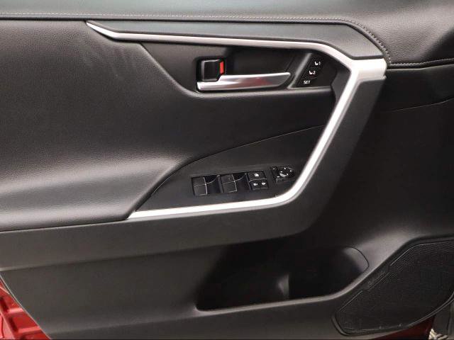 Used 2021 Toyota RAV4 Limited FWD image 28