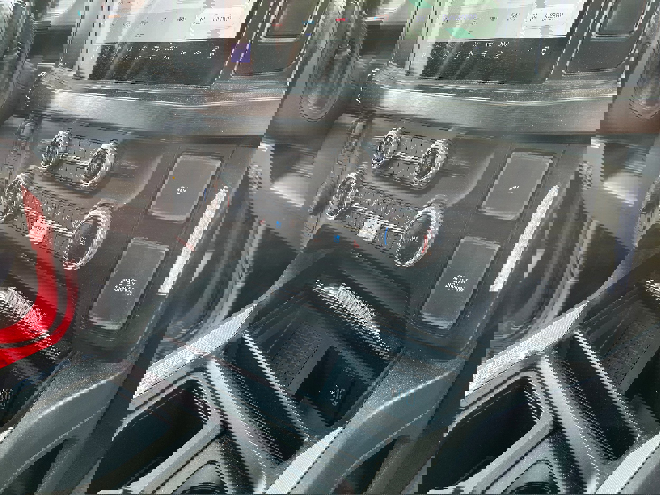 Certified 2023 Ford F250 Lariat w/ Chrome Package image 15