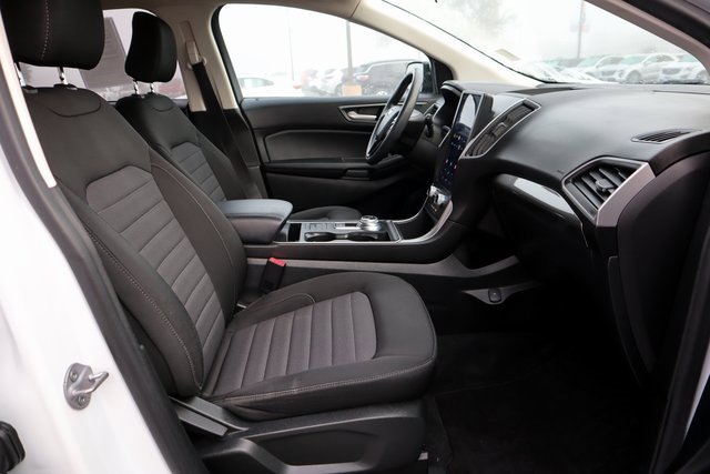 Certified 2022 Ford Edge SE w/ Black Appearance Package image 18