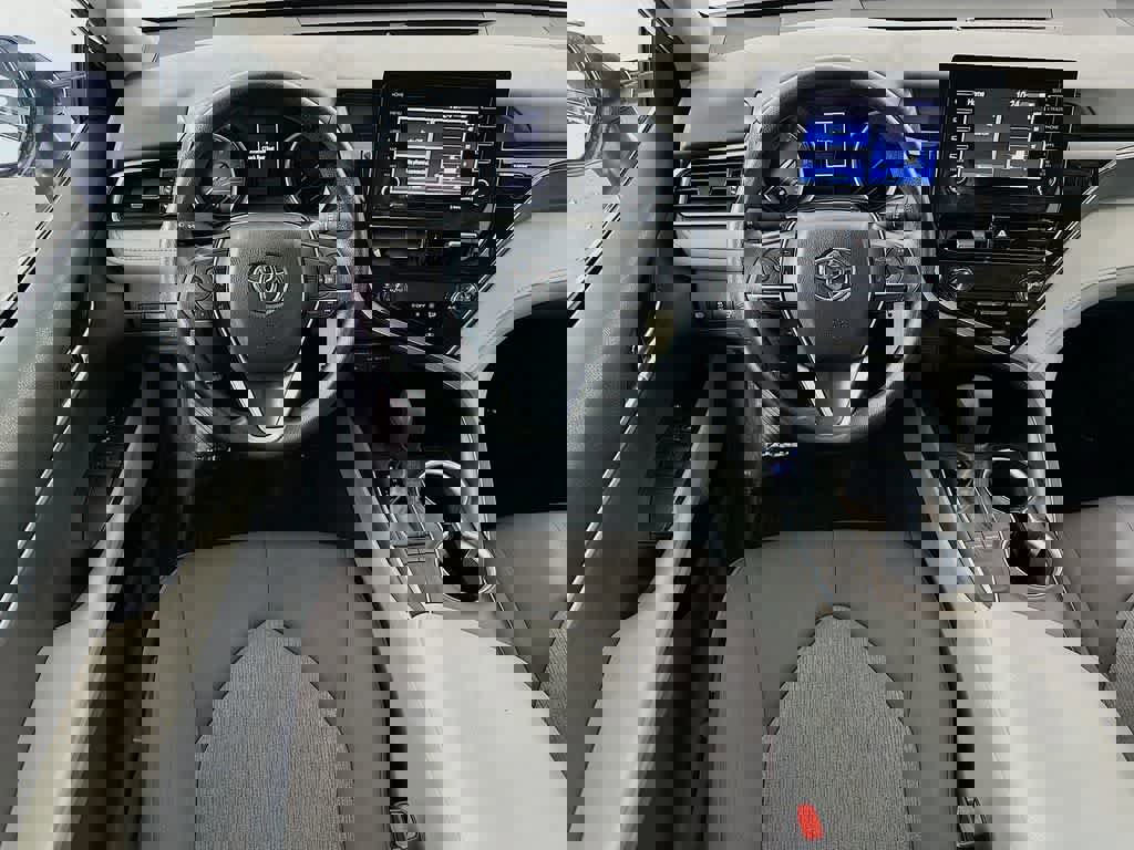 Used 2024 Toyota Camry LE image 13