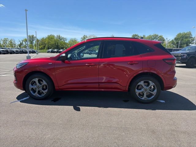 Certified 2024 Ford Escape ST-Line AWD/4WD image 14
