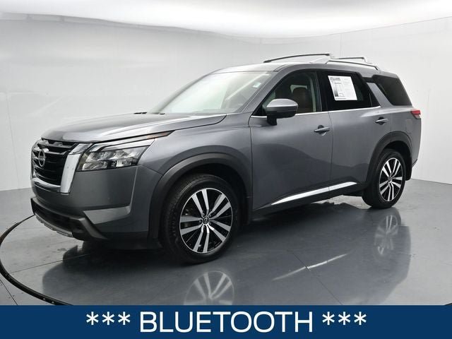 Used 2025 Nissan Pathfinder Platinum w/ Cargo Package AWD/4WD image 5