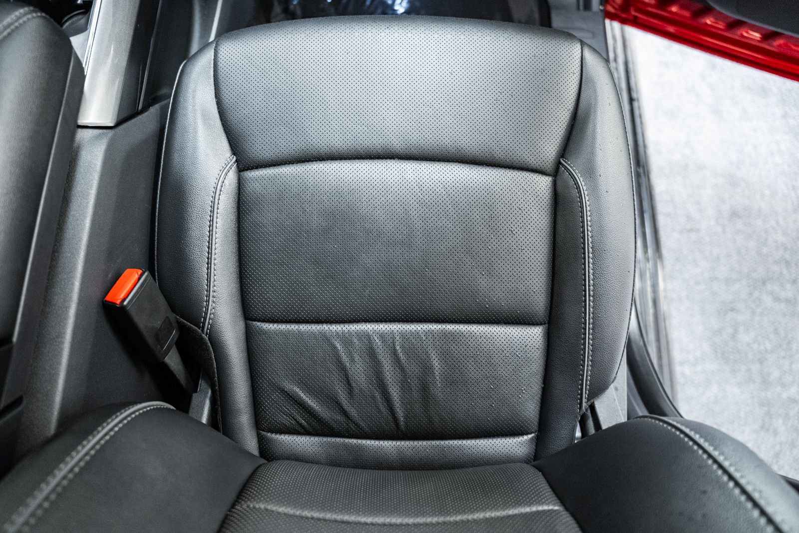 Certified 2022 Ford F150 Lariat w/ Equipment Group 502A High image 35