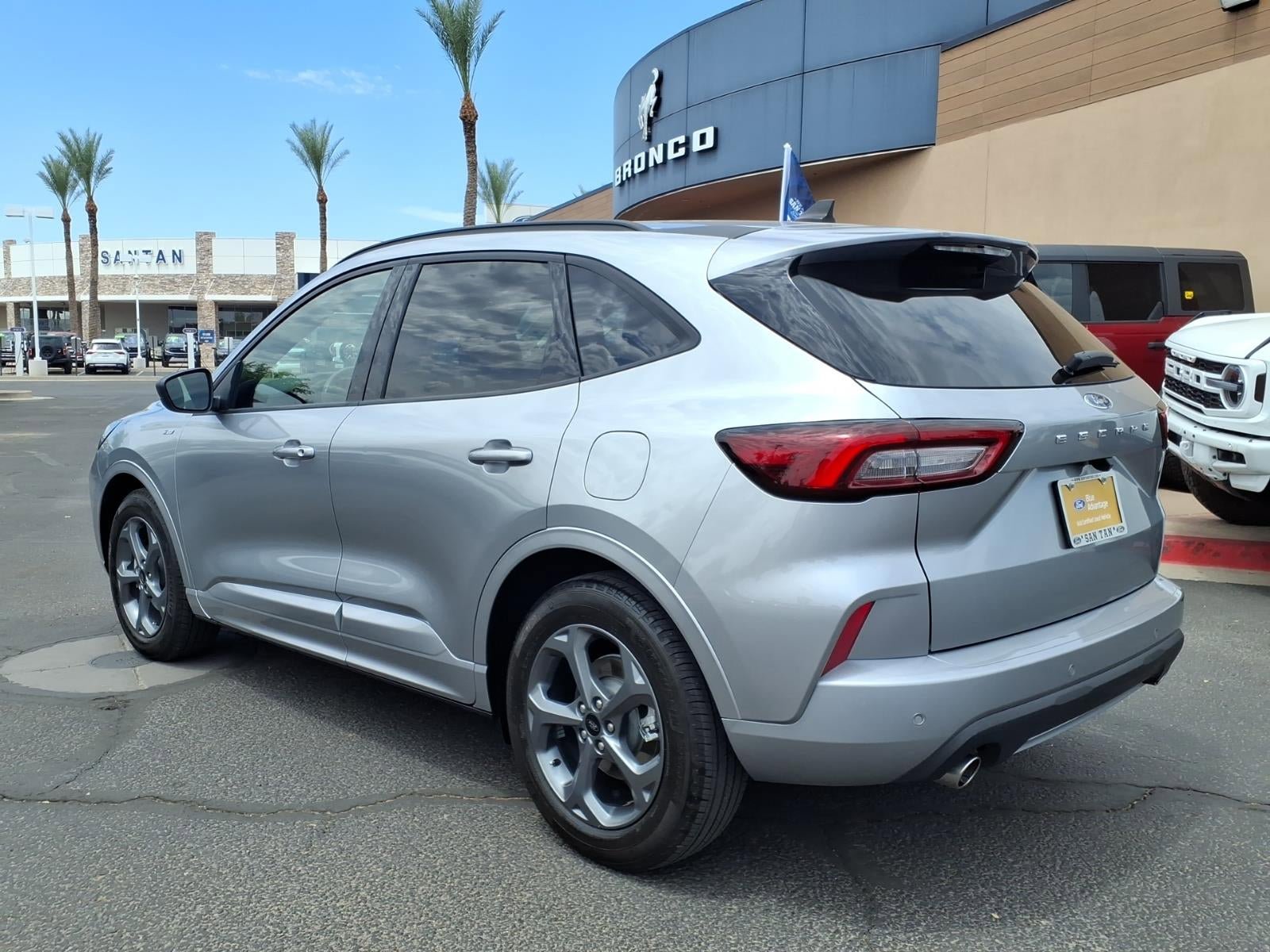 Certified 2024 Ford Escape ST-Line w/ Tech Pack #1 FWD image 6