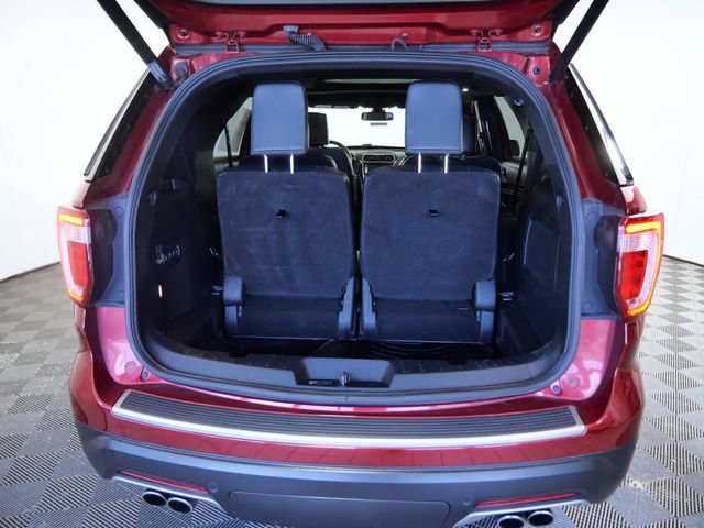 Certified 2018 Ford Explorer Platinum AWD/4WD image 9