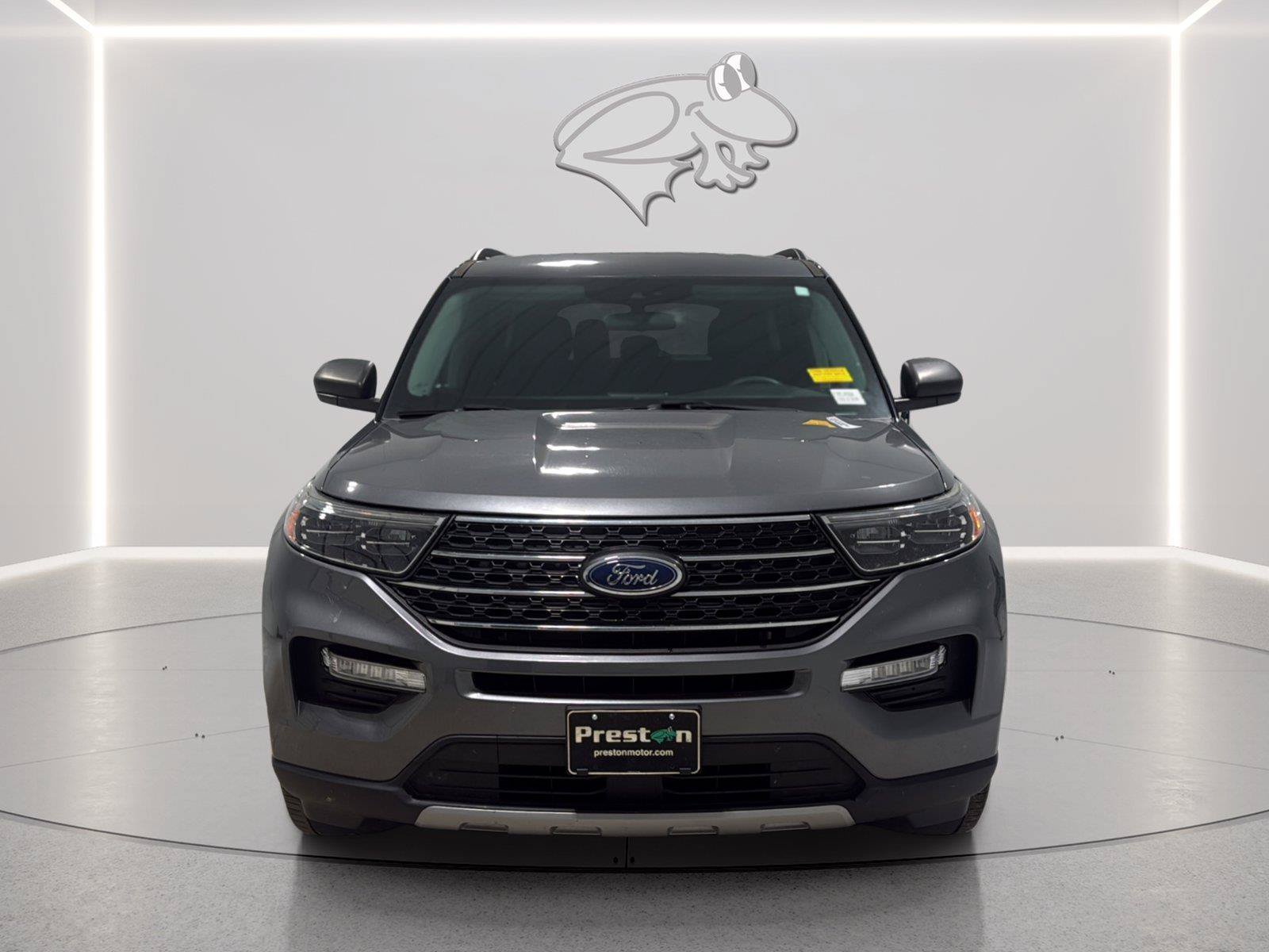 Certified 2022 Ford Explorer XLT w/ Equipment Group 202A AWD/4WD image 8
