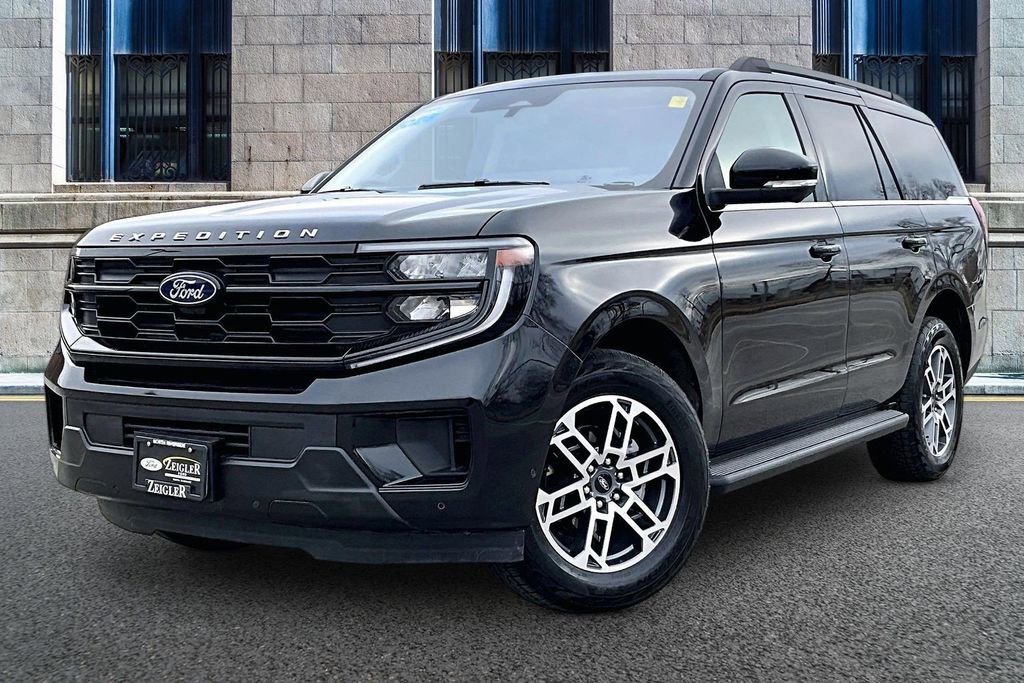 Certified 2025 Ford Expedition Active video 2
