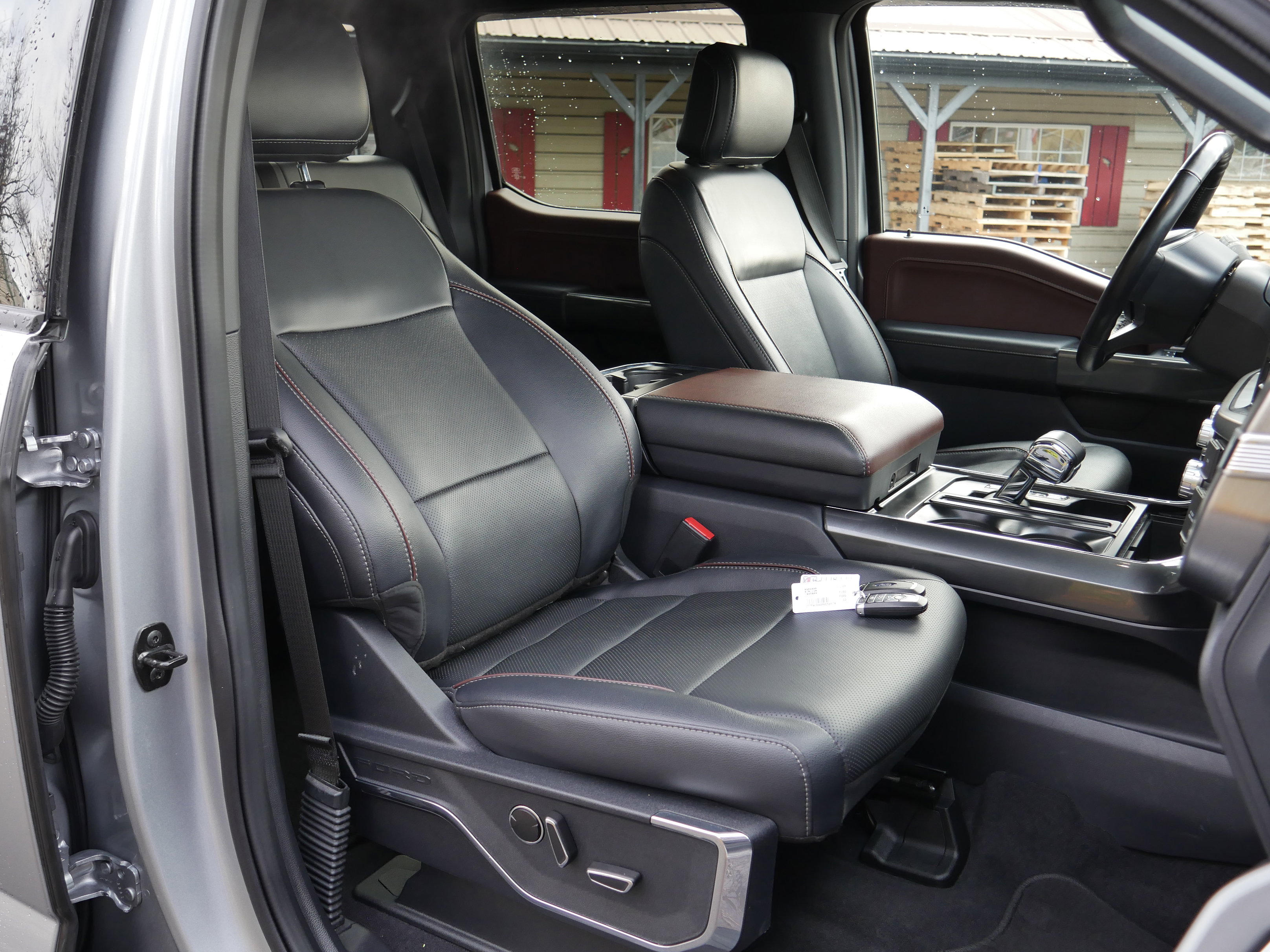 Certified 2023 Ford F150 Lariat w/ Equipment Group 502A High image 31