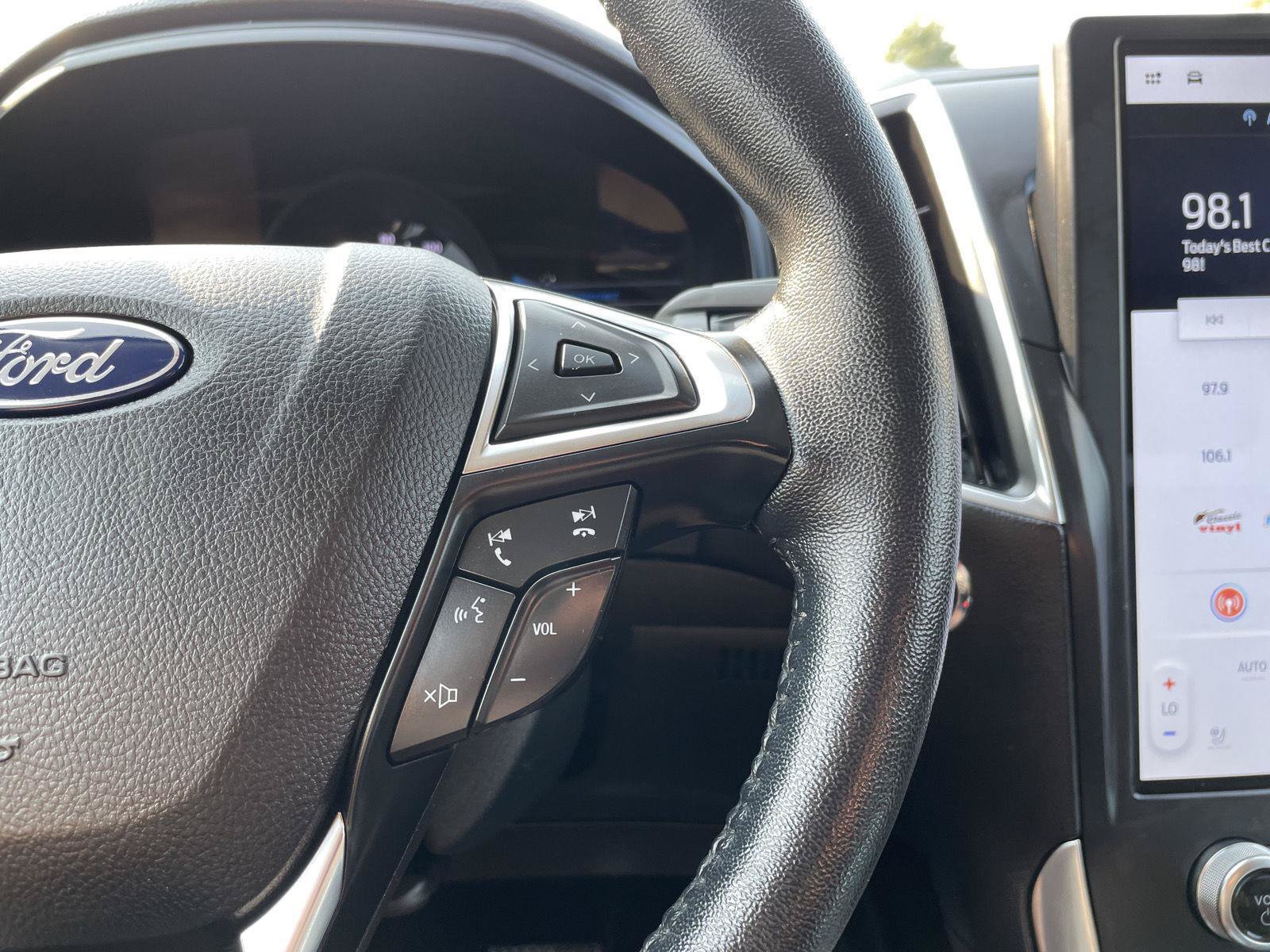 Certified 2024 Ford Edge Titanium AWD/4WD image 14