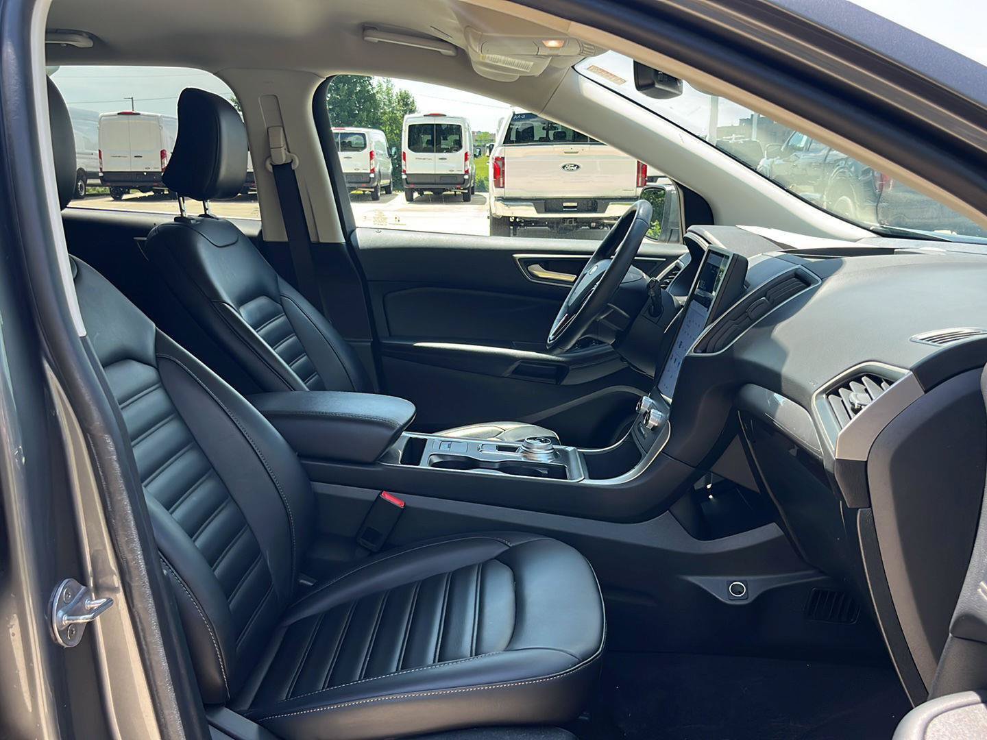 Certified 2024 Ford Edge SEL w/ Convenience Package AWD/4WD image 32