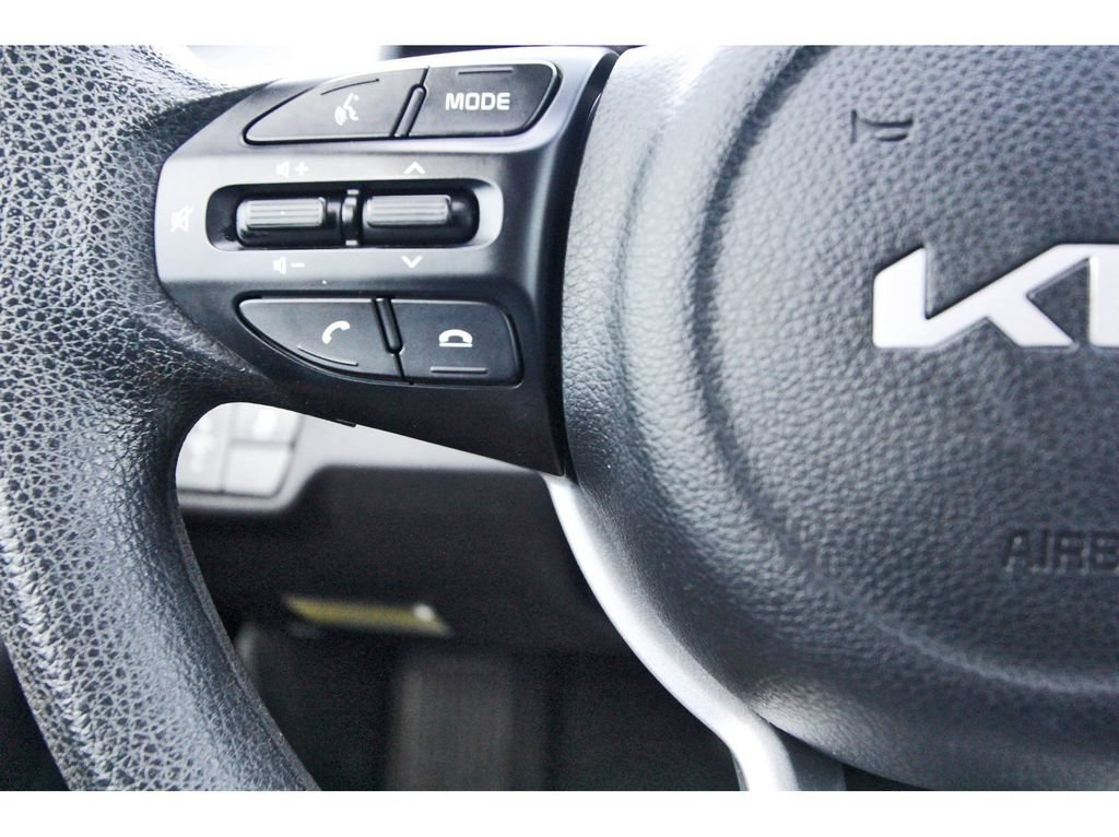 Used 2022 Kia Rio LX FWD image 18