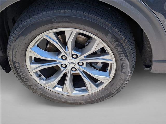 Certified 2023 Ford Explorer XLT w/ Equipment Group 202A AWD/4WD image 6