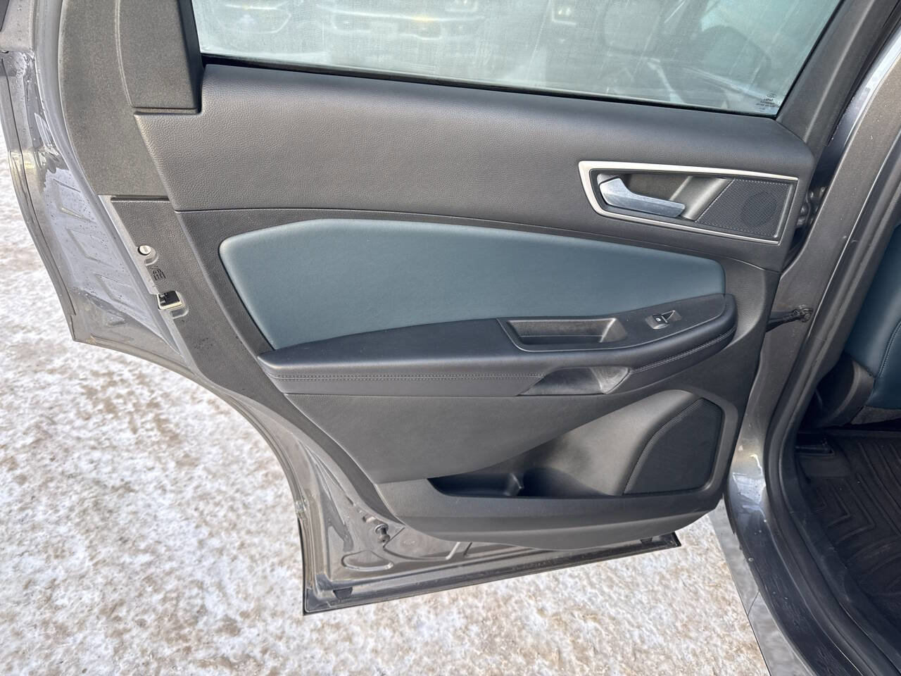 Certified 2022 Ford Edge SEL w/ Sport Appearance Package image 31