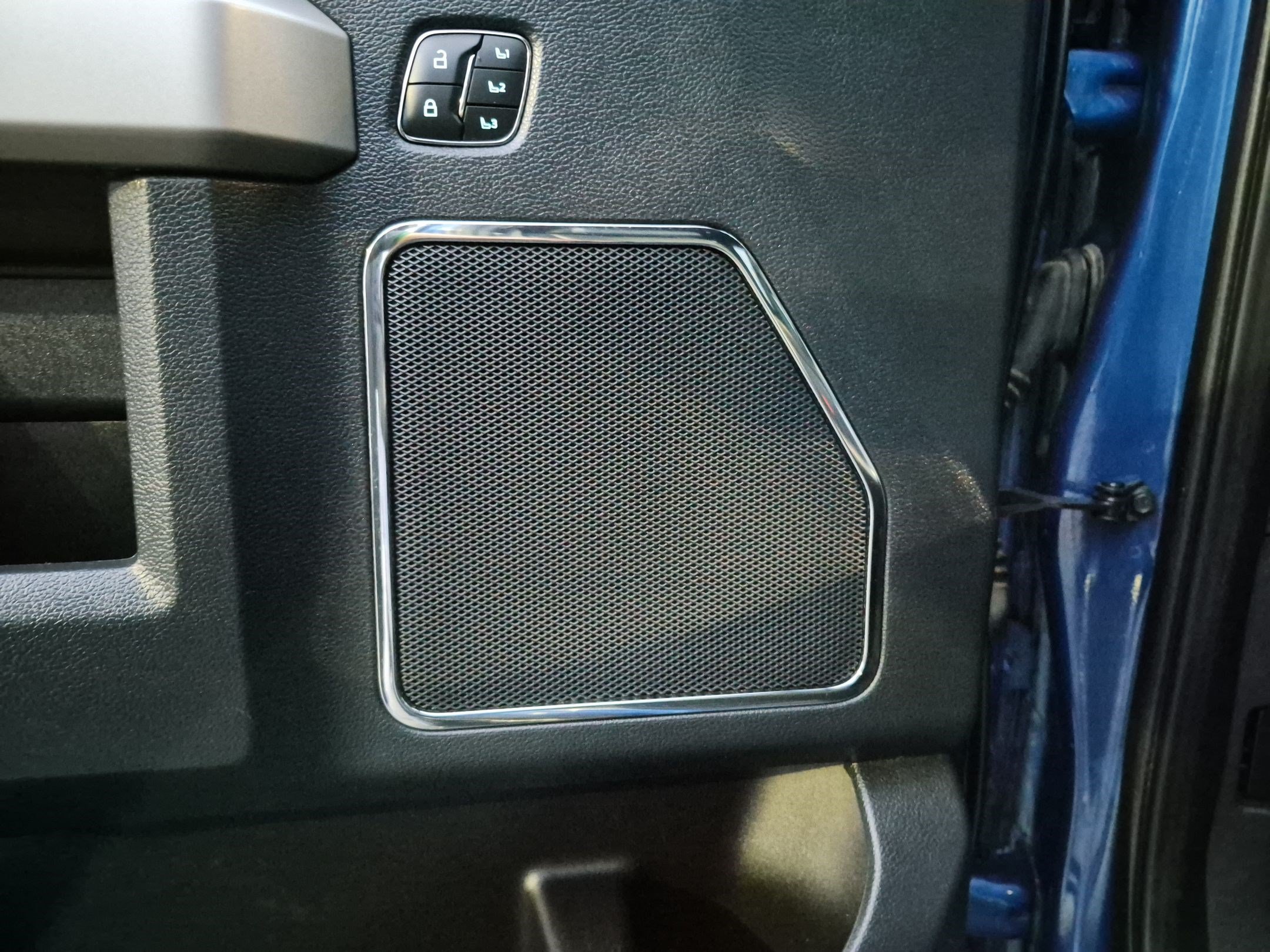 Certified 2022 Ford F350 Lariat AWD/4WD image 16