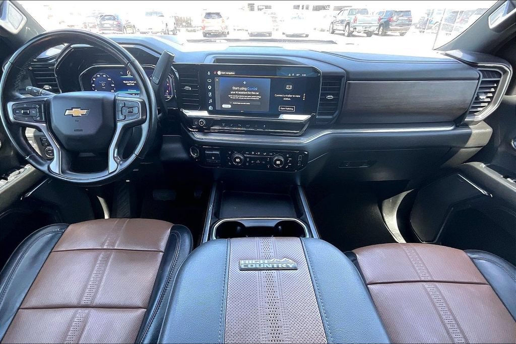 Used 2024 Chevrolet Silverado 3500 High Country w/ Technology Package AWD/4WD image 7