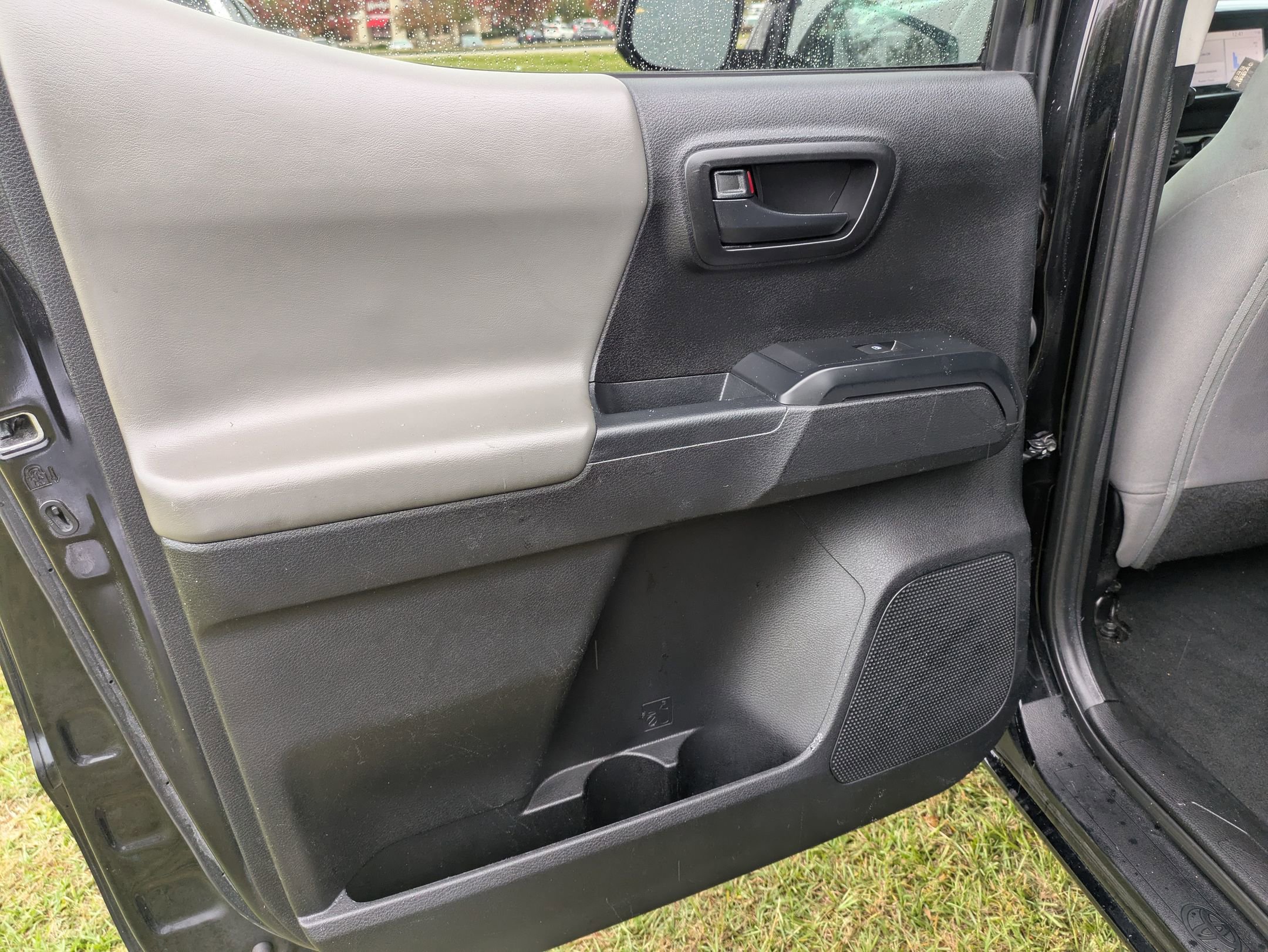 Used 2021 Toyota Tacoma SR image 22