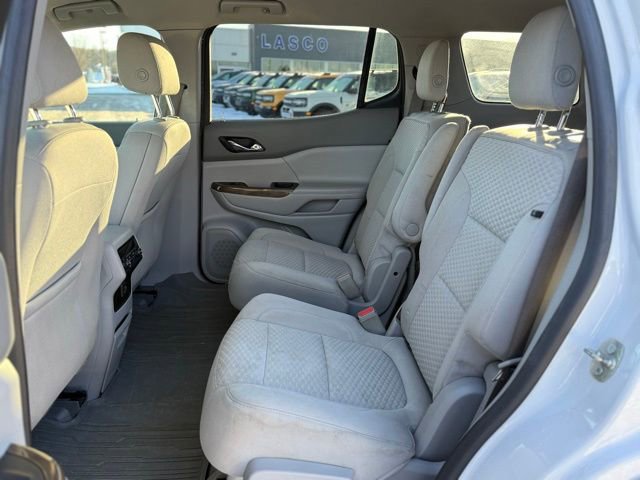 Used 2019 GMC Acadia SLE w/ LPO, Floor Liner Package image 17