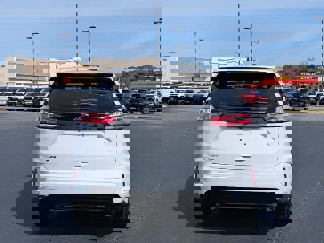 Certified 2022 Ford Edge SE w/ Black Appearance Package image 4