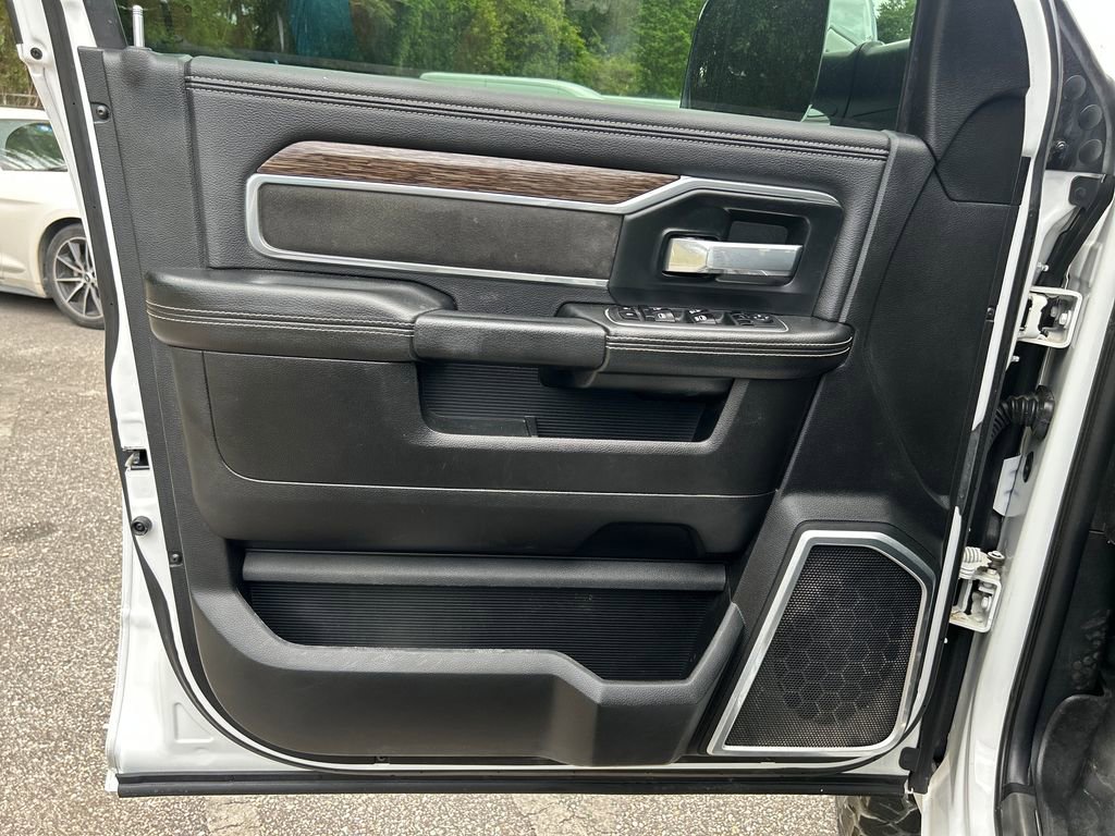 Used 2020 RAM 2500 Laramie AWD/4WD image 9