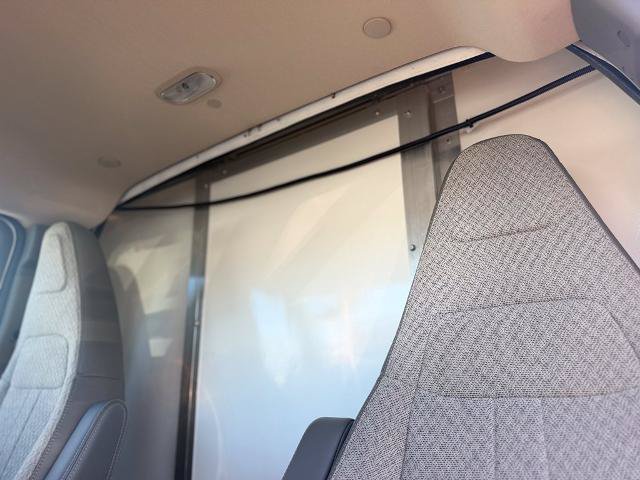 Used 2022 Chevrolet Express 3500 w/ Power Convenience Package RWD image 17