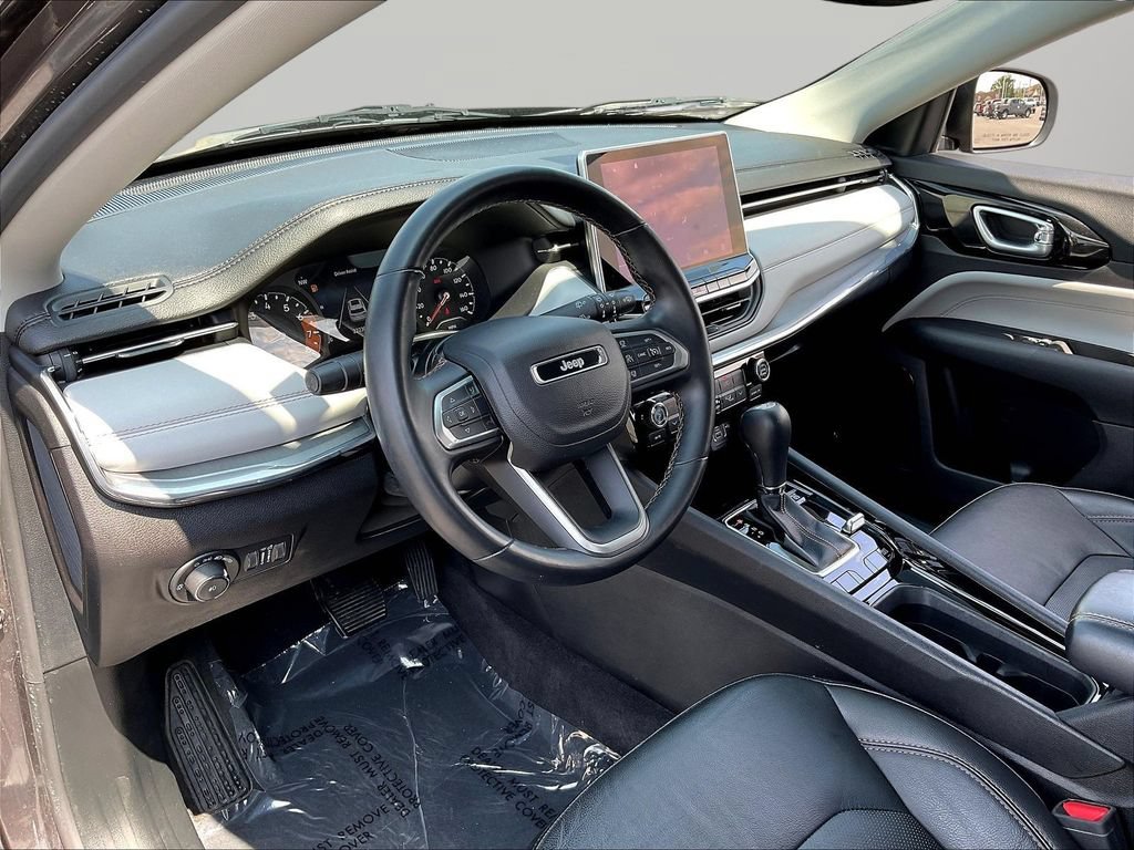 Used 2022 Jeep Compass Limited AWD/4WD image 17