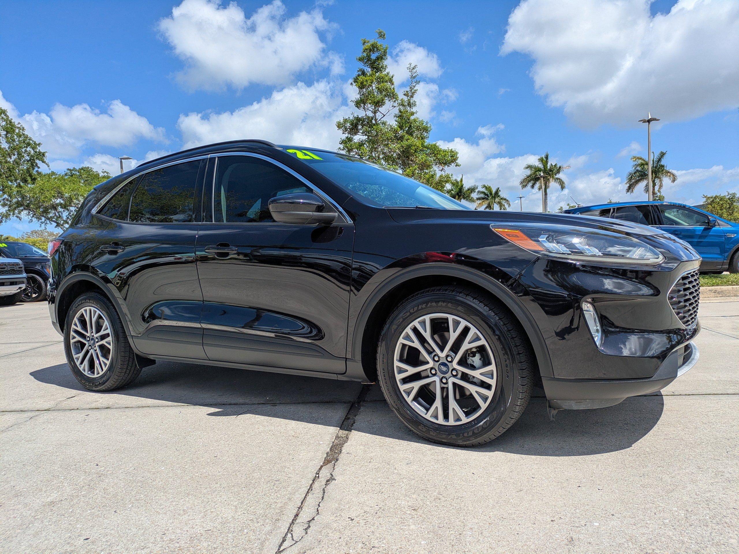 Certified 2021 Ford Escape SEL w/ Technology Package FWD image 2