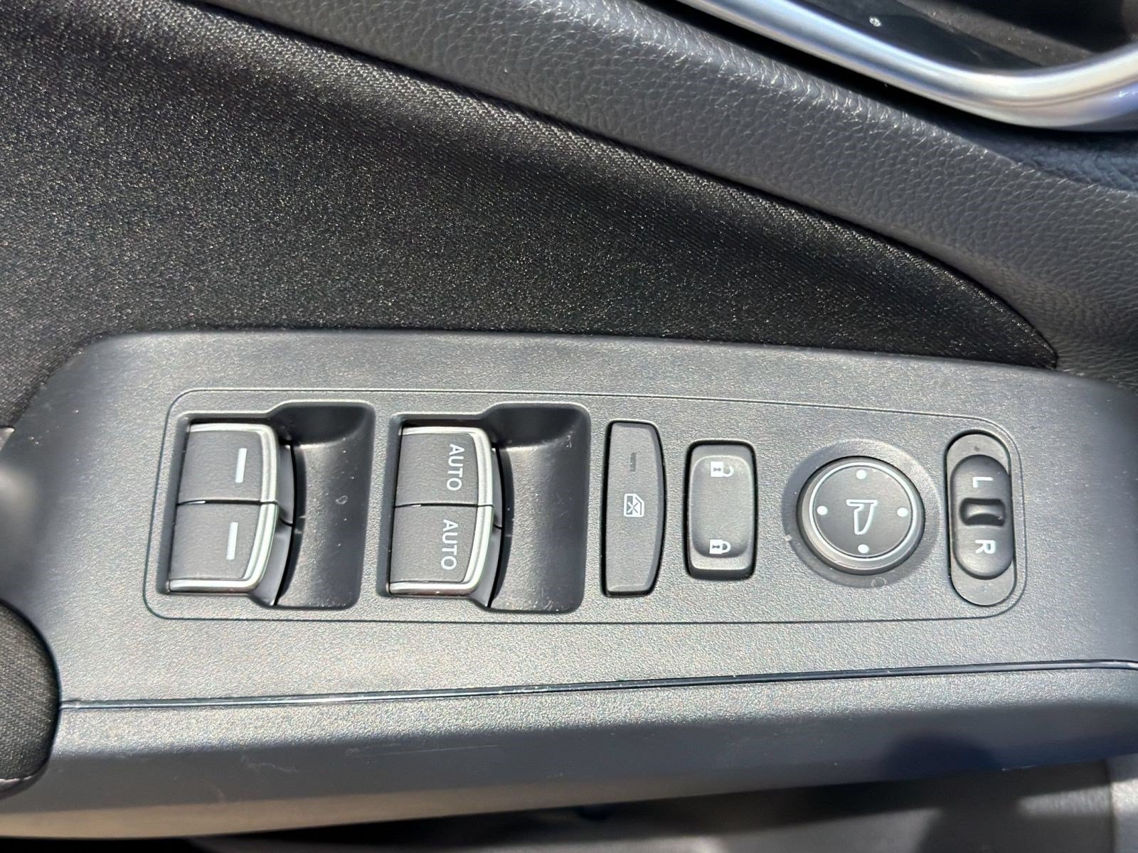 Used 2023 Honda Civic Sport image 23