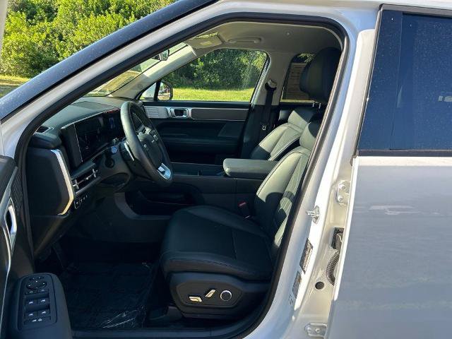 Used 2026 Hyundai Santa Fe SEL FWD image 15