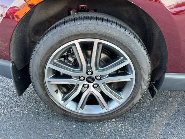 Certified 2024 Ford Edge Titanium w/ Equipment Group 301A AWD/4WD image 9