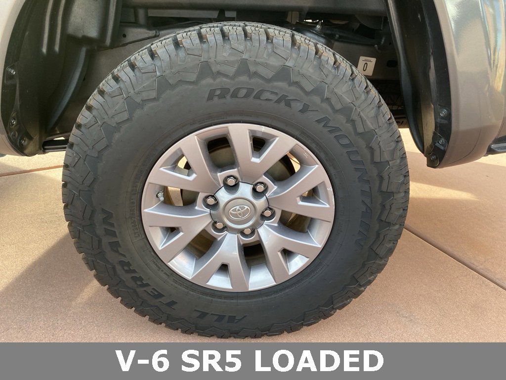 Used 2018 Toyota Tacoma SR5 image 33